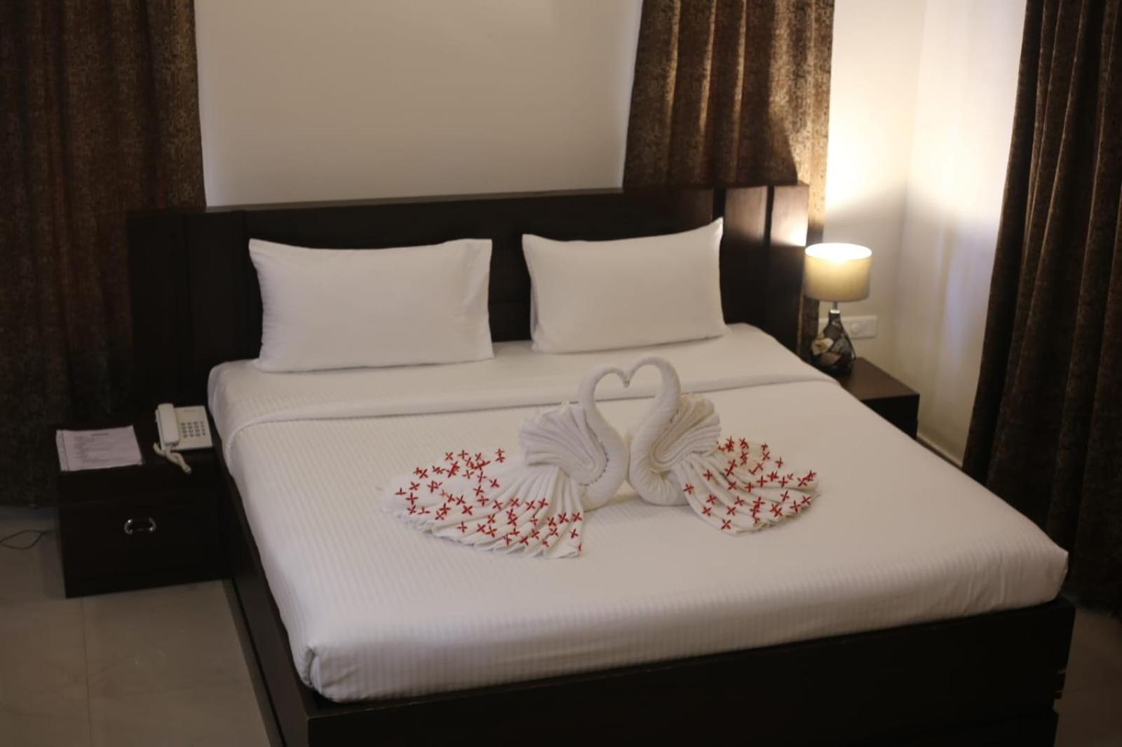 Aroma Ayur Heritage Mattanur Ngoại thất bức ảnh